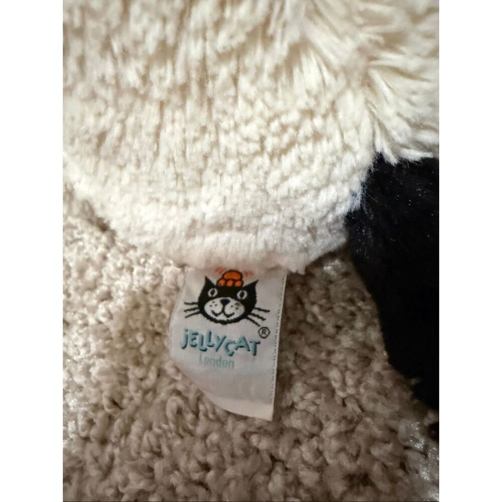 Jellycat Bashful Black & Cream Puppy - Picture 4 of 5